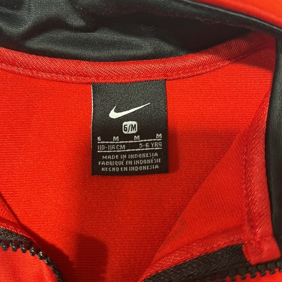 Nike jacket - Picture 2 of 3